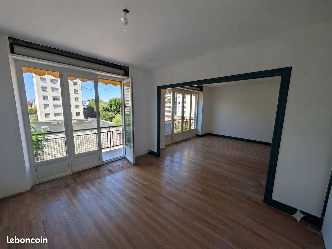 Appartement 7 pièces 175 m² · à Troyes · 175 m² · 1 600 €