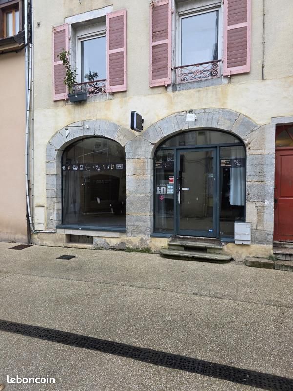 Immeuble 234 m² · à Vesoul · 234 m² · 280 000 €