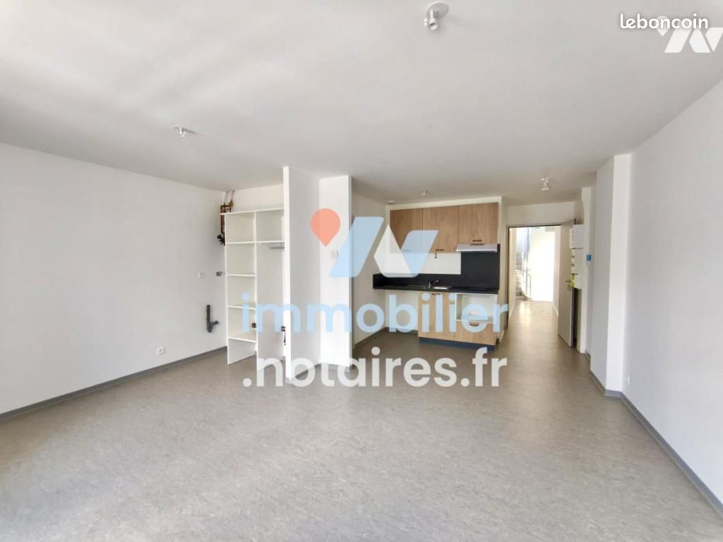 Appartement 28 m² · à Saint-Chély-d'Apcher · 28 m² · 370 €/mois