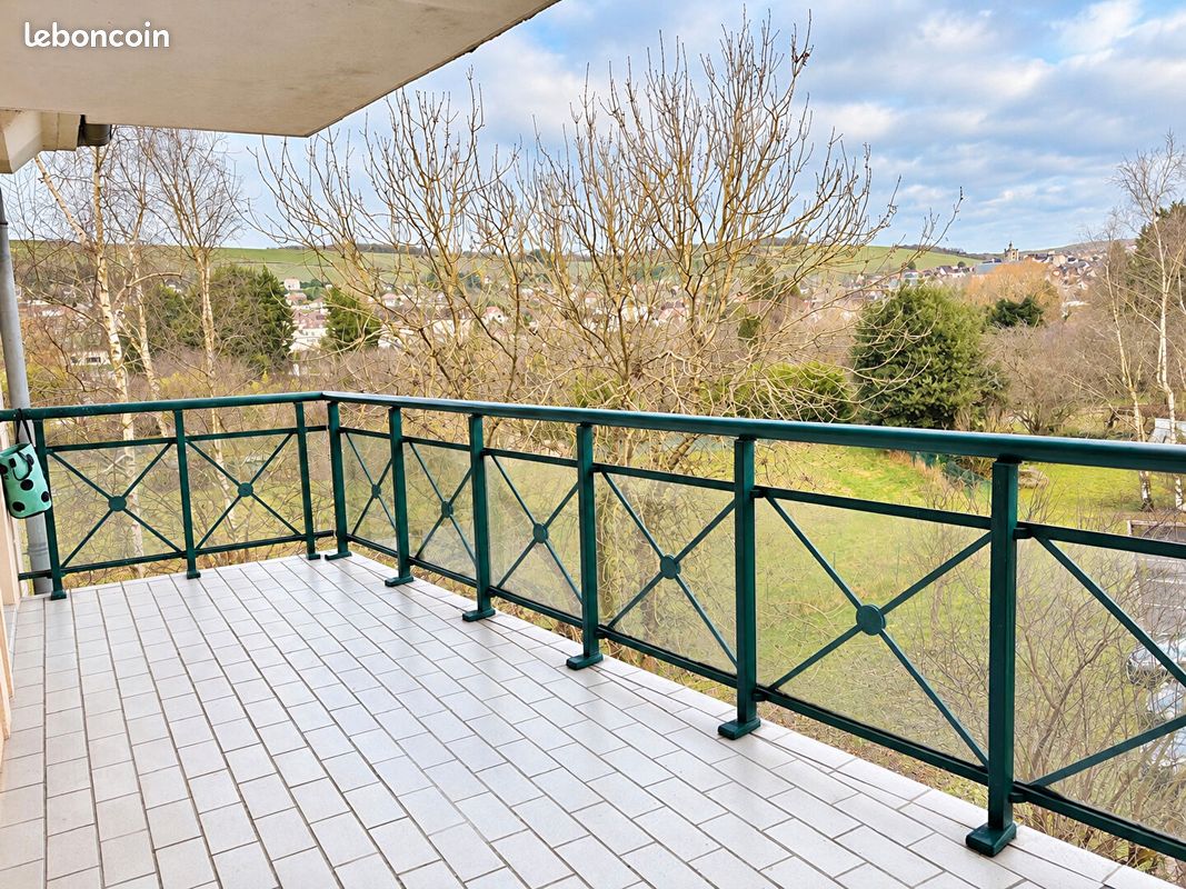 Appartement 3 pièces 68 m² · à Joigny · 68 m² · 890 €/mois