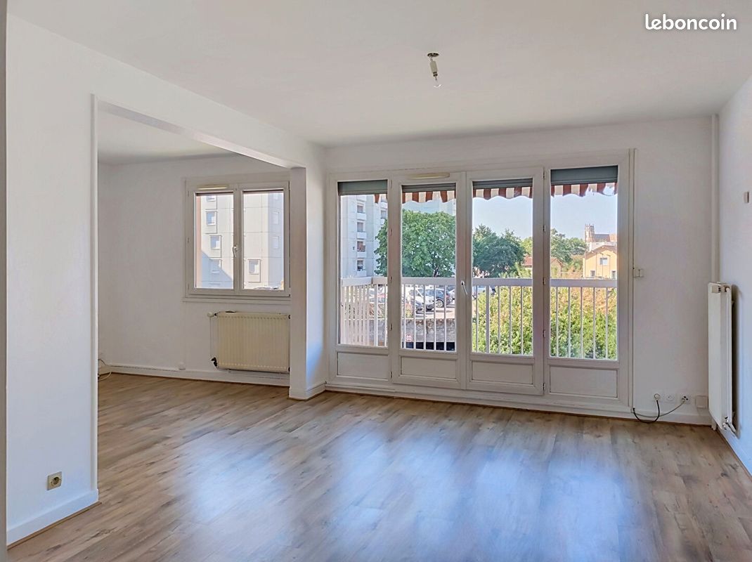 Appartement 4 pièces 77 m² · à Bourg-en-Bresse · 77 m² · 732 €