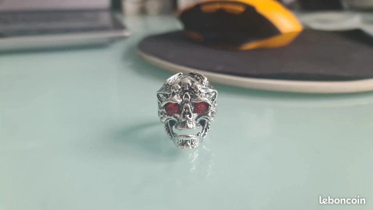 Bague Araignée Gothique En Argent 925 : Pièce Unique Faite Main Pour Un Style Rock Et Mystérieux