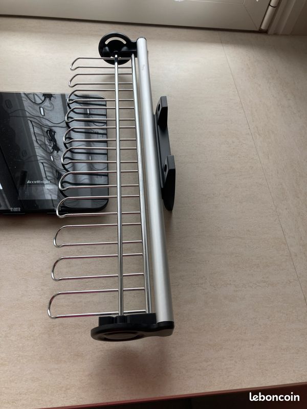Porte cravates coulissant pour dressing NEUF - Ameublement Porte cravates coulissant pour dressing NEUF - Ameublement