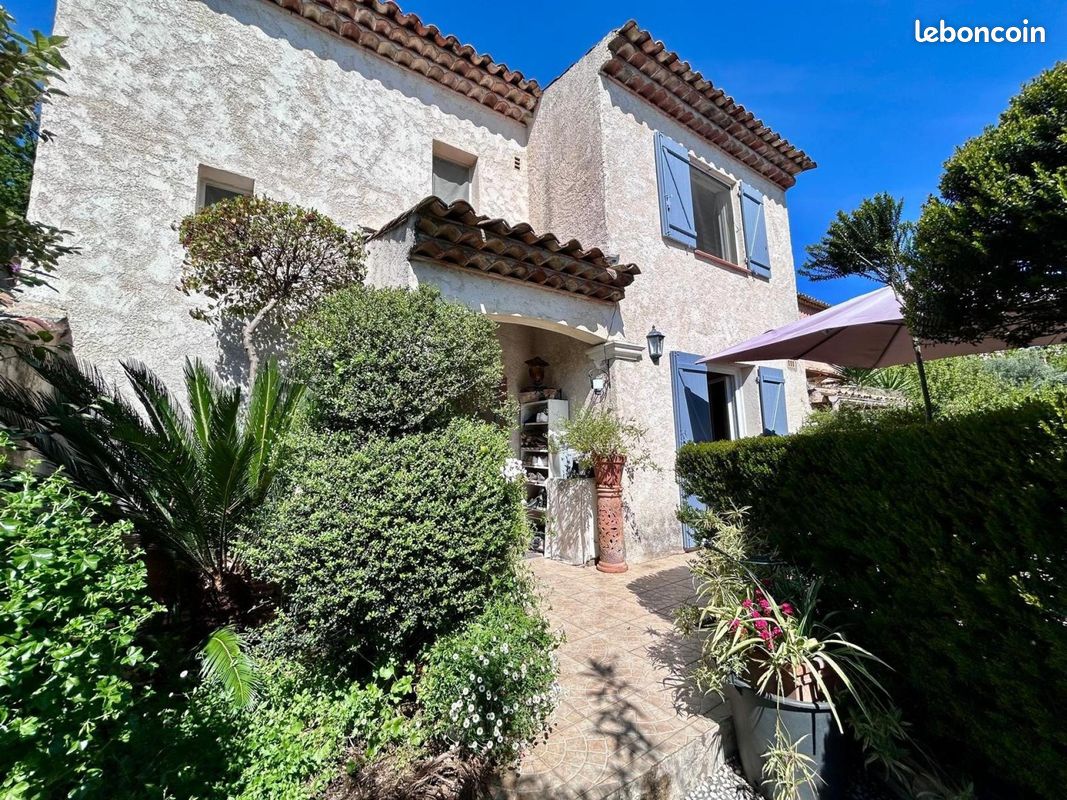 Maison 6 pièces 110 m² · à Grimaud · 110 m² · 685 000 €