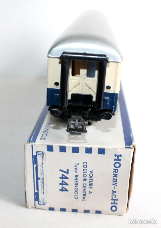 5 wagons voyageurs Märklin HO (Gebraucht) in plan-les-ouates für CHF 81