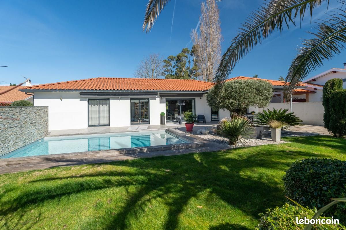 Maison 5 pièces 138 m² - Biscarrosse 40600 (image principale 0)