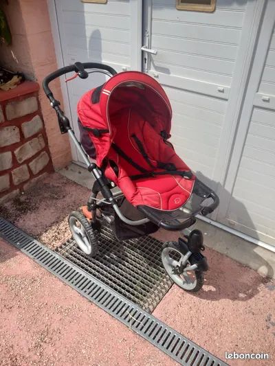 Poussette 3 roues (image 1)