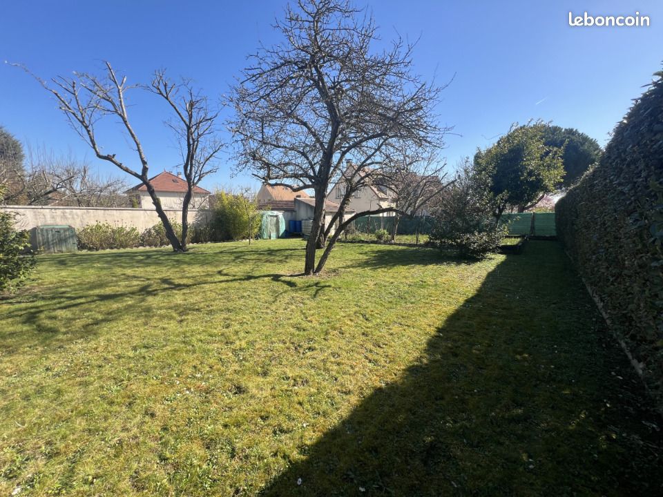 Terrain 282 m² Boissise Le Roi · à Boissise-le-Roi · 130 000 €