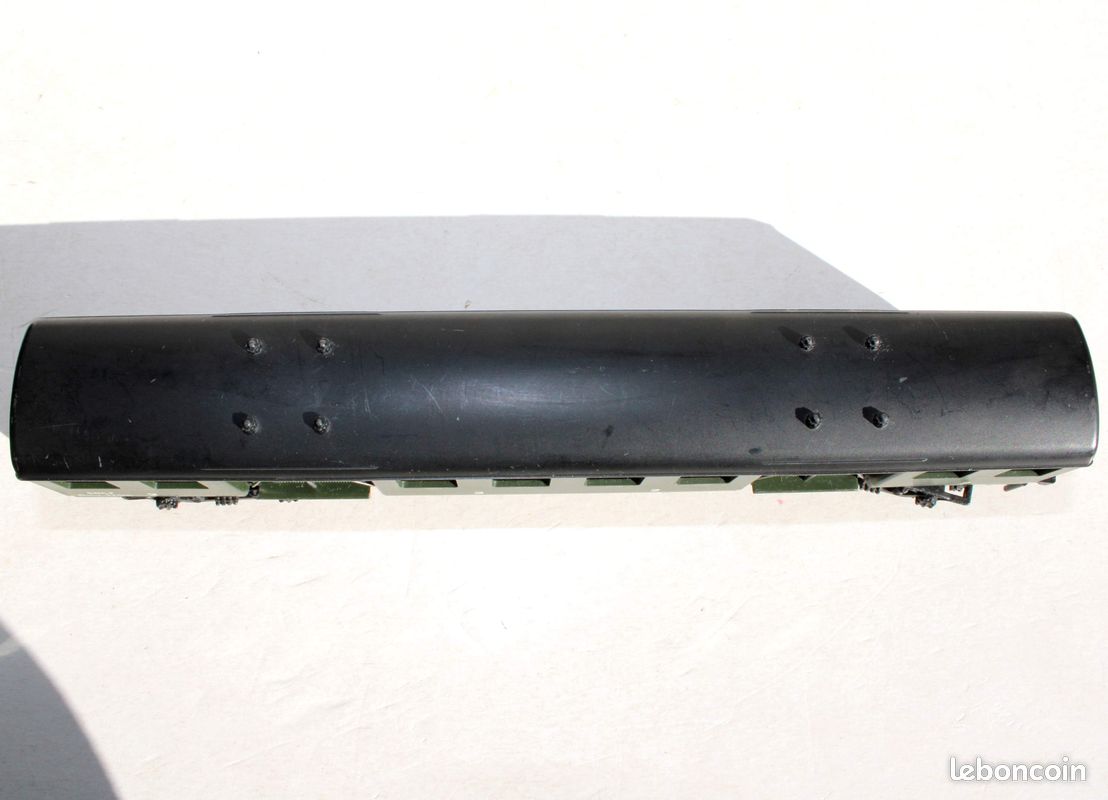 Hornby ac HO scale gauge ref 735 SNCF voiture de banlieue 2nd classe