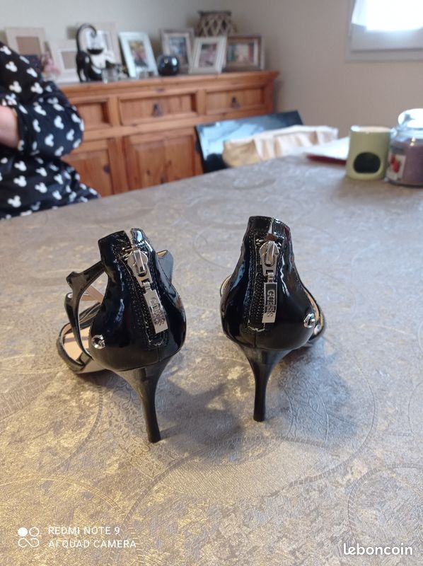 Escarpins Femme Guess Bertillia 2 - Or - Neuves Dans Boîte - Plusieurs Tailles Disponibles