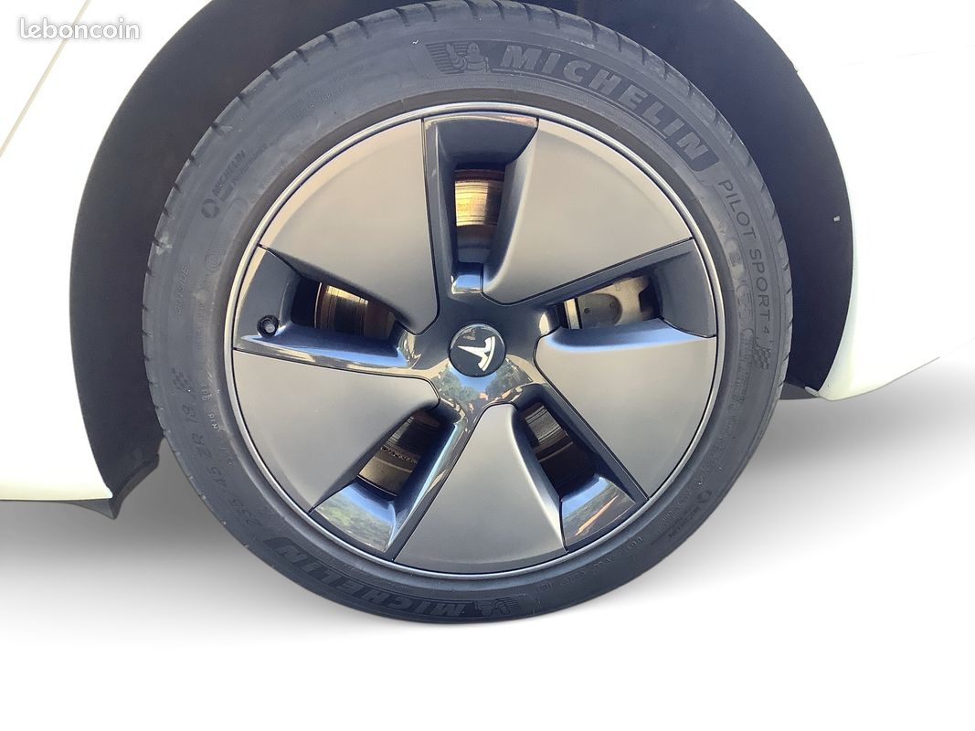 Tesla Model 3 2023 RWD - Véhicule d'occasion certifié (image 21)