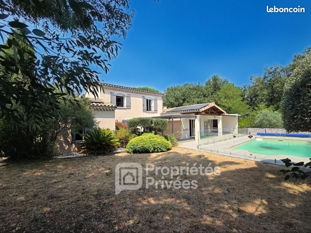 Maison 6 pièces 165 m² · à Montélimar · 165 m² · 440 000 €