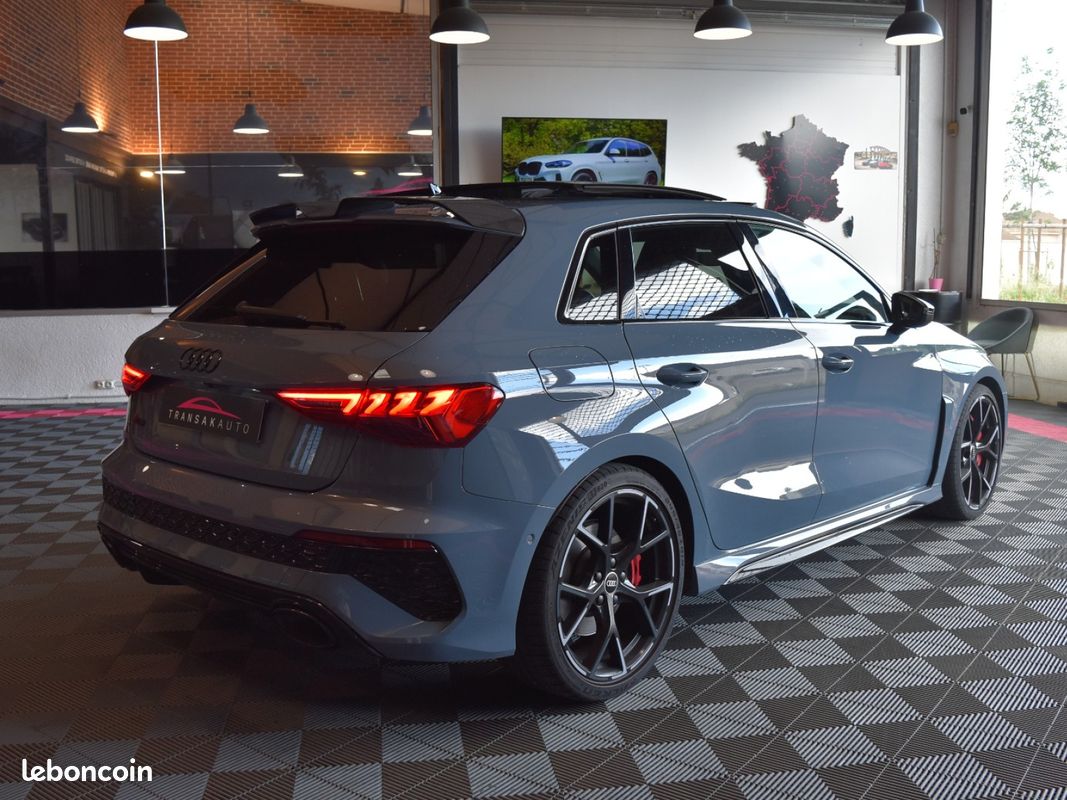AUDI RS3 SPORTBACK 2.5 TFSI 400 S tronic 7 Quattro (image 5)