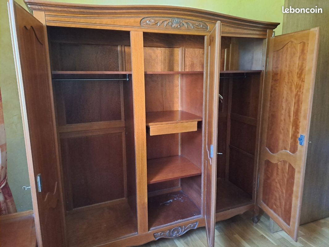 Armoire bois 3 portes (image 4)