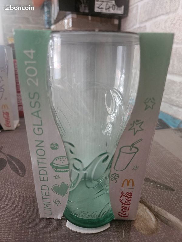 Verre Coca-Cola de McDonald's 2024 vert (image 1)