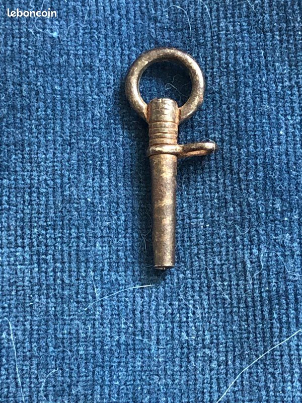 Clé De Remontoir Ancienne Pour Montre à Gousset - Occasion En Très Bon état - Pièce Vintage