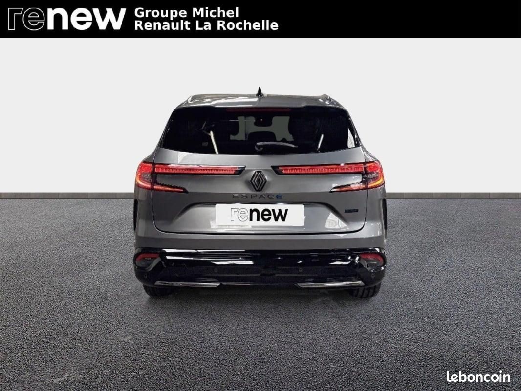 Renault Espace VI E-Tech hybrid 200 esprit Alpine (image 5)