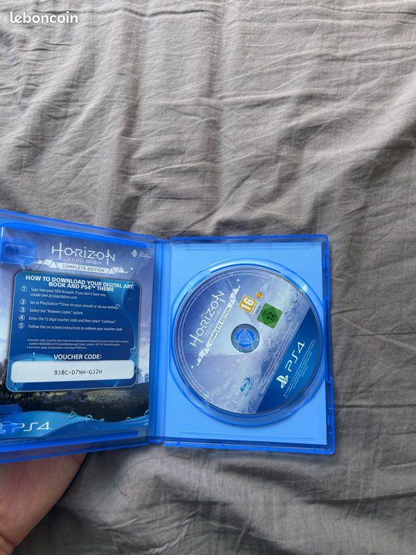 Disque du jeu Horizon Zéro Dawn Complete Edition PS4 (image 2)
