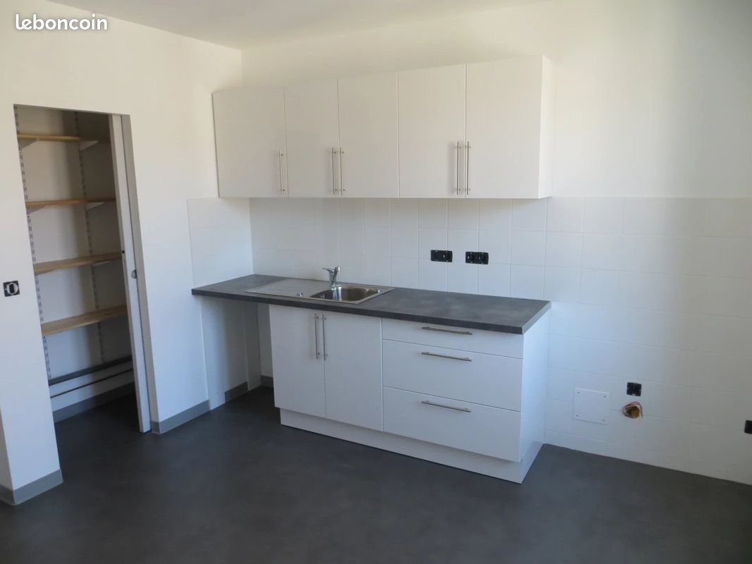 Appartement 2 pièces 65 m² · à Lamastre · 65 m² · 463 €