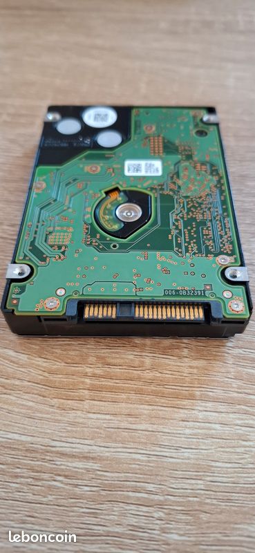 Disque Dur IBM SCSI 2 Go 50 Broches - Modèle DORS 32160 Avec Mac OS Installé