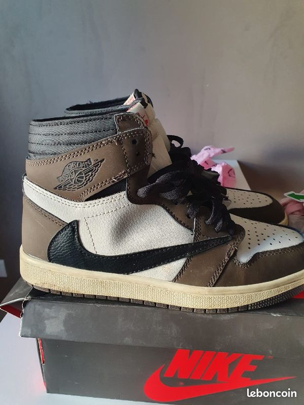 Chaussures Traviscot Nike en 41 (image 4)