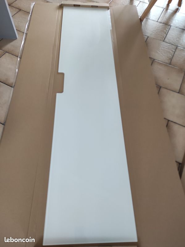 Plateau supérieur TV Ikea (image 3)