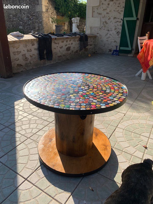 Table basse en capsule (image 2)