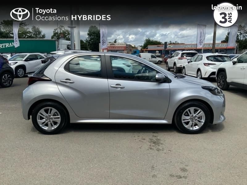 Toyota Yaris 116h Dynamic Business 5p MC24 (image 17)