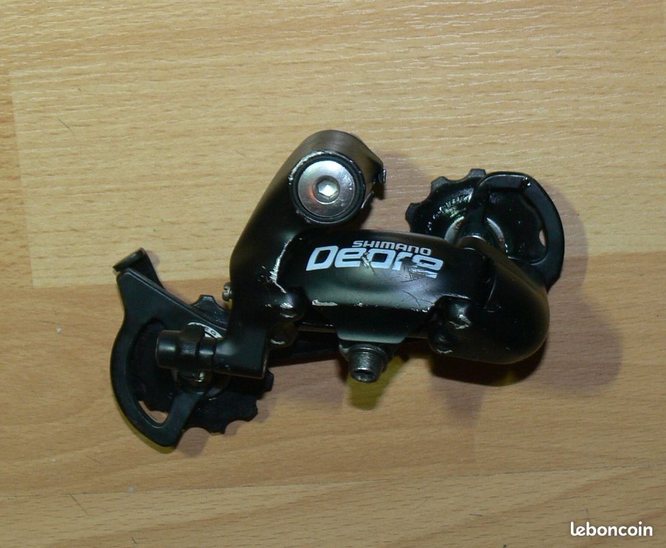 Derailleur arriere SHIMANO DEORE 8/9 vitesses pour velo / VTT (image 1)