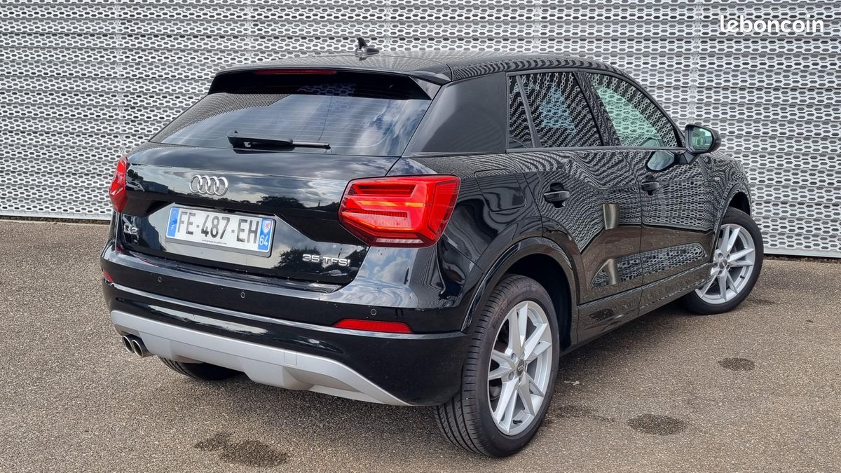 AUDI Q2 35 TFSI COD 150 S tronic 7 S Line (image 5)