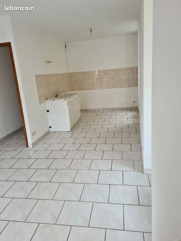 Appartement 2 pièces 54 m² · à Sellières · 54 m² · 405 €