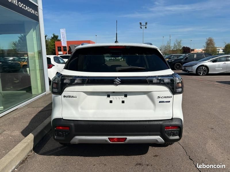 Suzuki S-Cross 1.4 Boosterjet Hybrid 110ch Style MY25 (image 17)