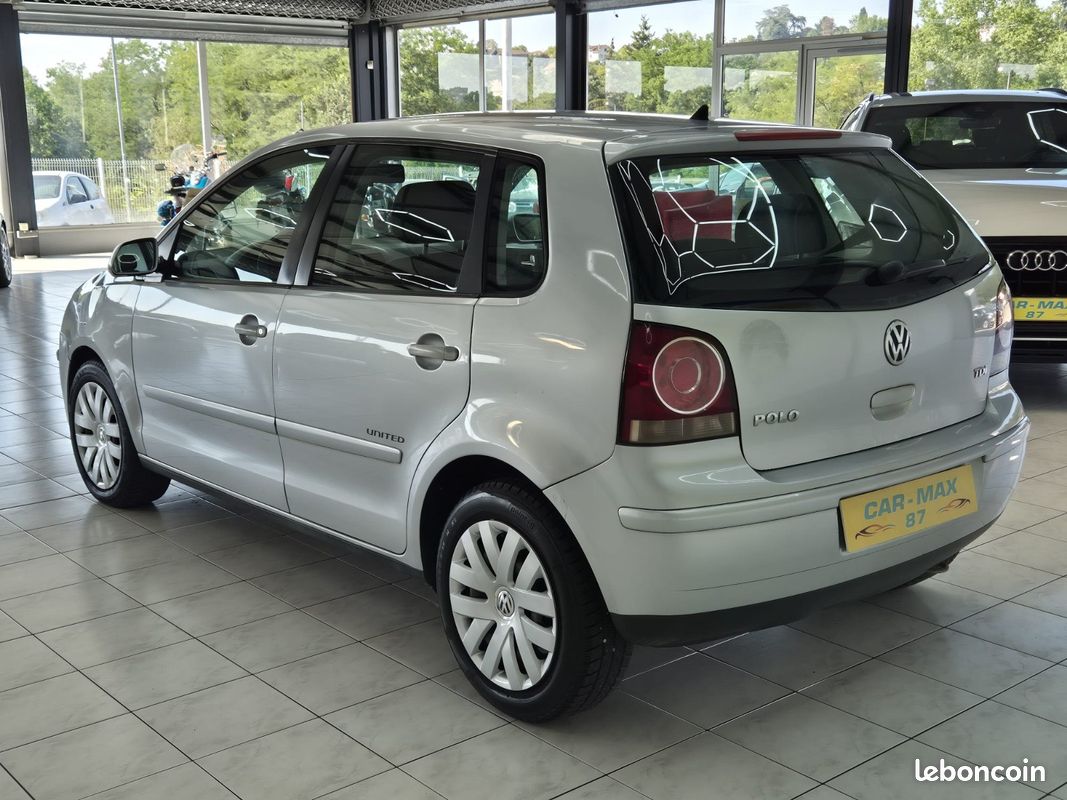 Volkswagen POLO IV Phase 2 1.4 TDi 68cv (image 4)