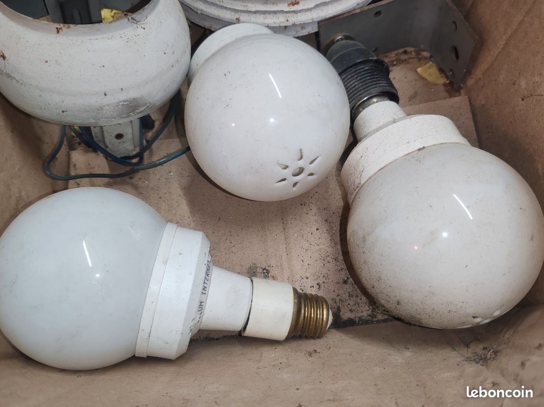 Anciens luminaires rond tôle émaillée (image 3)