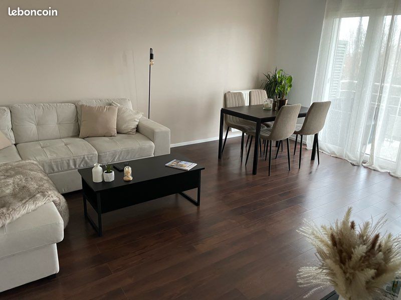 Appartement 2 pièces 42 m² · à Combs-la-Ville · 42 m² · 950 €/mois