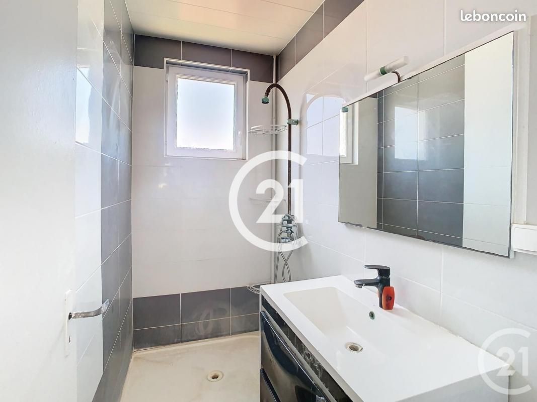 Pavillon 4 pièces 73 m² - Cognac 16100 (image principale 10)