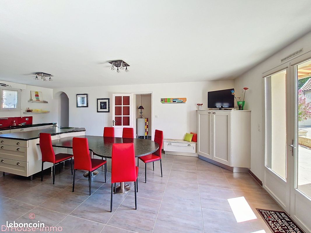 Maison 4 pièces 155 m² · à Chauray · 155 m² · 397 800 €