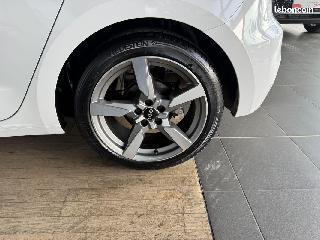 AUDI A1 Sportback 30 TFSI 110 ch S tronic 7 Advanced 2 (image 12)