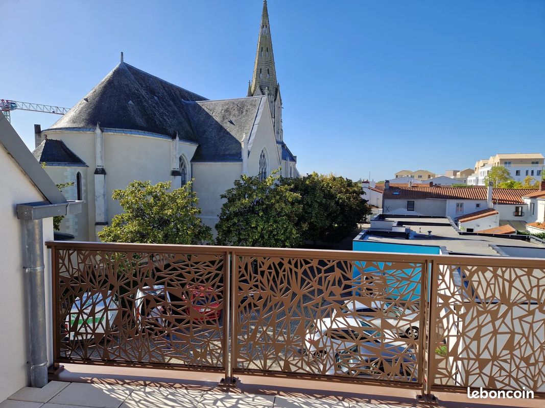 Appartement 3 pièces 74 m² · à Les Sorinières · 74 m² · 895 €