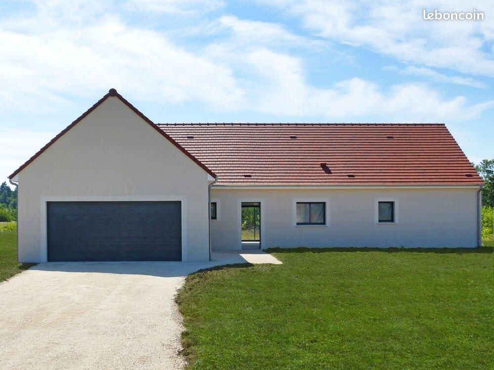 Maison 5 pièces 102 m² · à Franois · 102 m² · 1 010 €