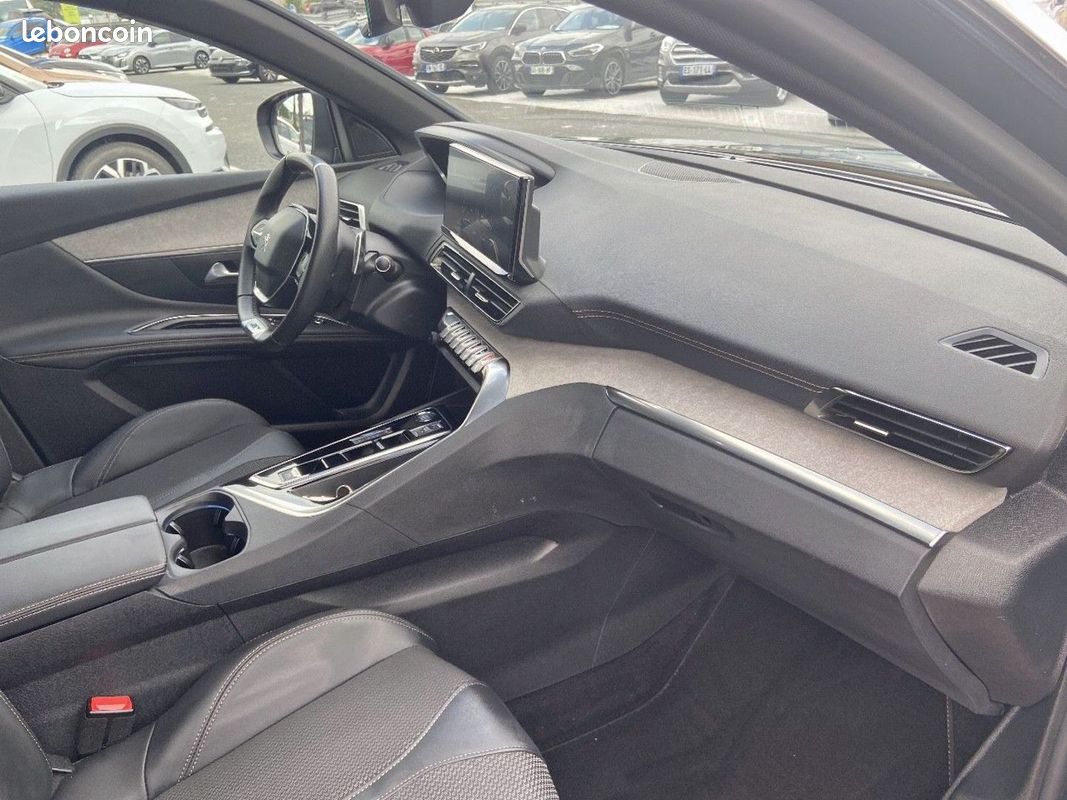 Peugeot 3008 BlueHDi 130 EAT8 GT (image 20)