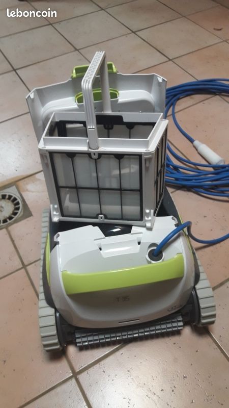 Robot de piscine marque Dolphin modèle T35 (image 6)