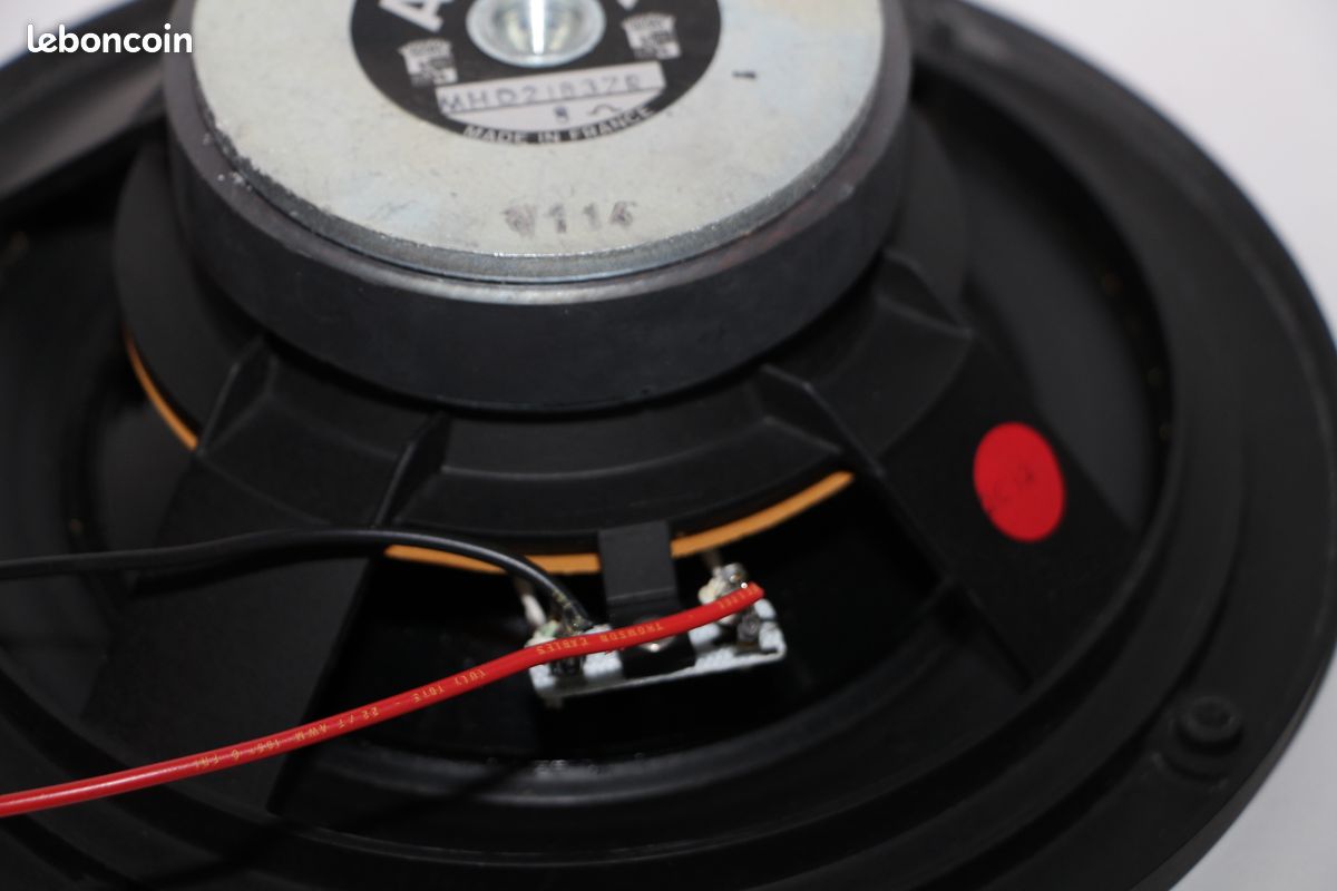 Haut parleur tweeter 7 x 7 cm pour enceinte FISHER STE 65L. 8 ohms