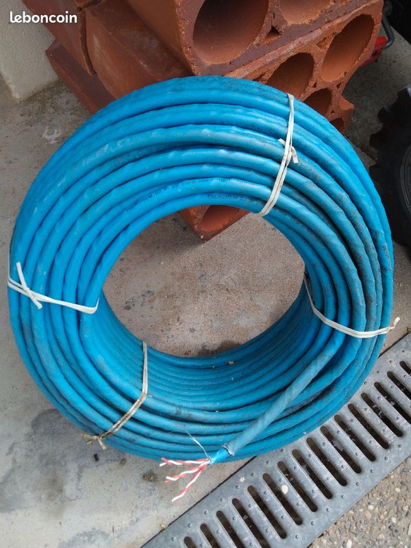 Câble électrique (image 1)