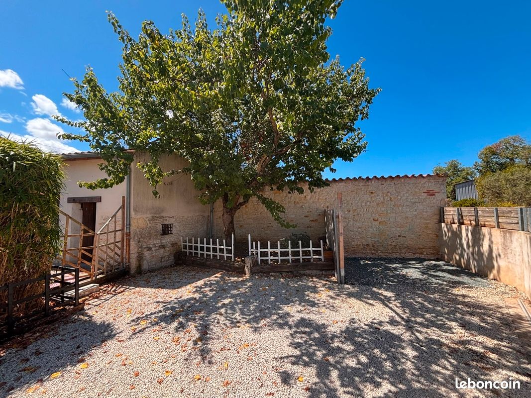 Maison 3 pièces 75 m² · à Longèves · 75 m² · 265 000 €