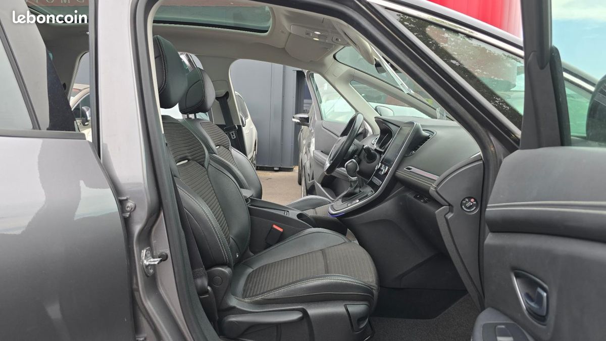 Renault Scénic IV Business Intens (image 21)