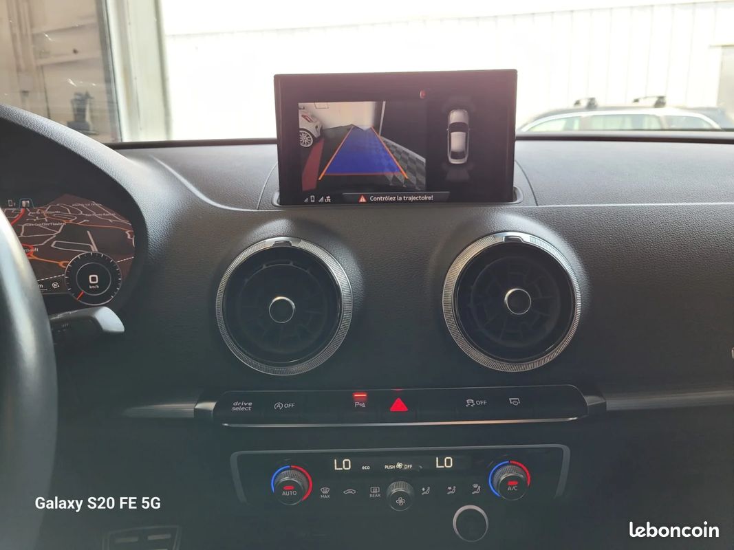 AUDI A3 BERLINE 35 TFSI CoD 150 S tronic 7 Design Luxe + VOLANT SLINE / S-LINE + SIEGES CUIR + ATTELAGE + ENTRETIEN AUDI (image 24)