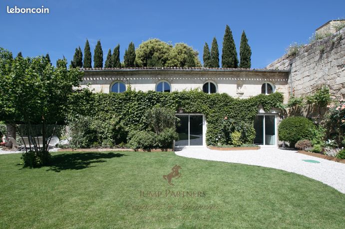 Maison 15 pièces 500 m²