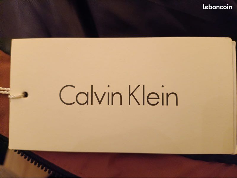 Doudoune CALVIN KLEIN - Neuve (image 1)