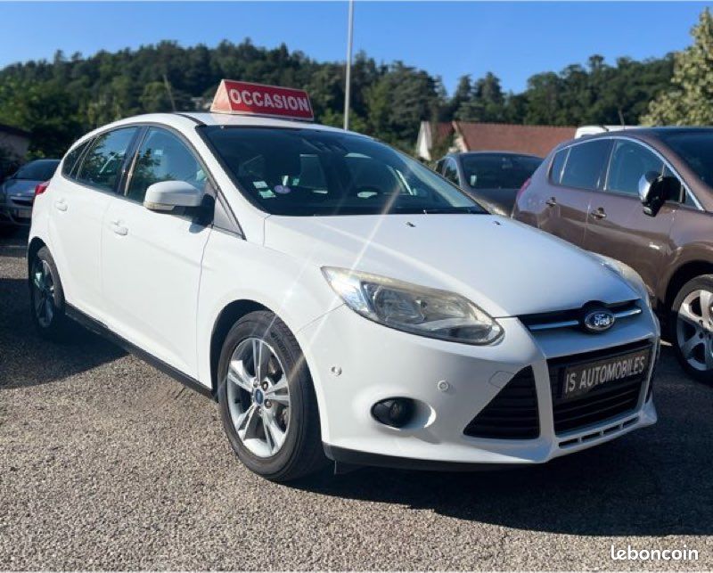 FORD FOCUS 1.0 SCTI 125ch Trend Distribution à jour (image 1)